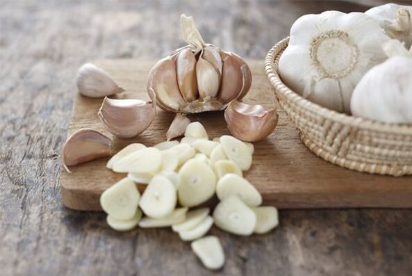 cleaning from parasites with garlic